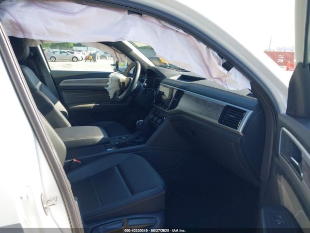 2023 VOLKSWAGEN ATLAS CROSS SPORT 1V2WC2CA3PC228213 Photo 4