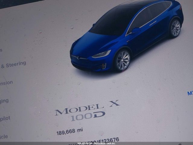5YJXCAE20JF123676 Tesla MODEL X