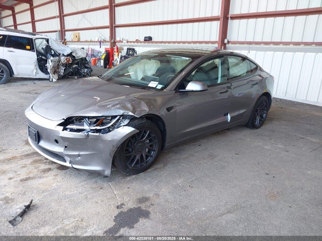 2025 TESLA MODEL 3 5YJ3E1EB4SF943771 Photo 1