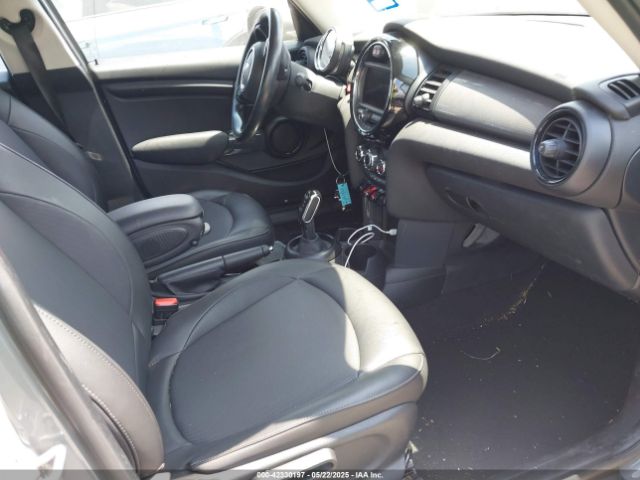 2021 MINI HARDTOP WMWXU7C09M2P17351 Photo 4
