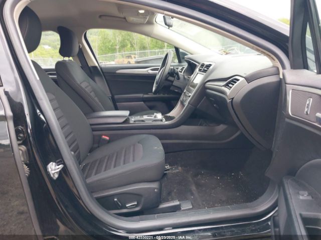 3FA6P0HD3JR238610 Ford FUSION SE