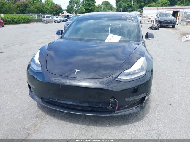 5YJ3E1EA8JF101439 Tesla MODEL 3
