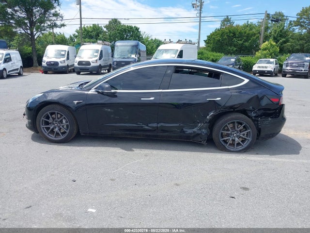 5YJ3E1EA8JF101439 Tesla MODEL 3