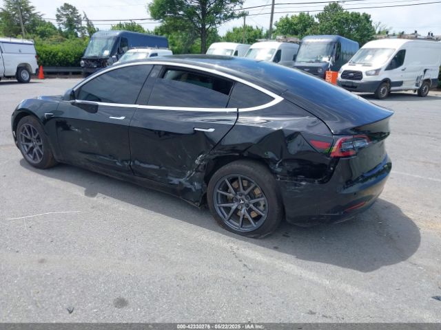 2018 TESLA MODEL 3 5YJ3E1EA8JF101439 Photo 2
