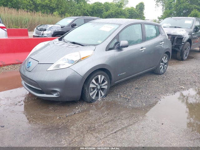 Nissan LEAF SV 2015 1N4AZ0CP3FC326715 Image 2
