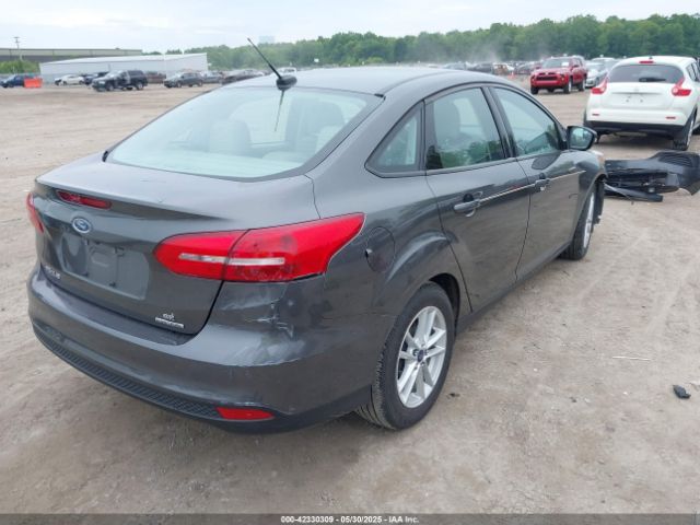 1FADP3F23FL374137 Ford FOCUS SE