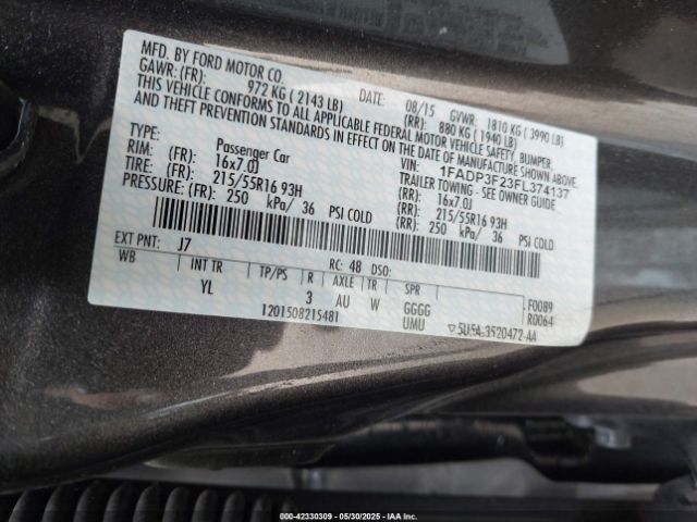 1FADP3F23FL374137 Ford FOCUS SE