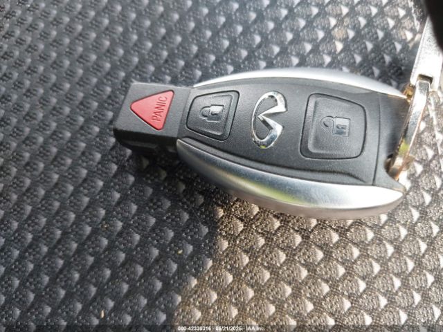 SJKCH5CR2KA009144 Infiniti Qx30 Luxe