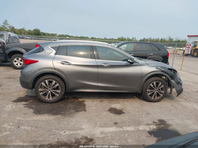 SJKCH5CR2KA009144 Infiniti Qx30 Luxe