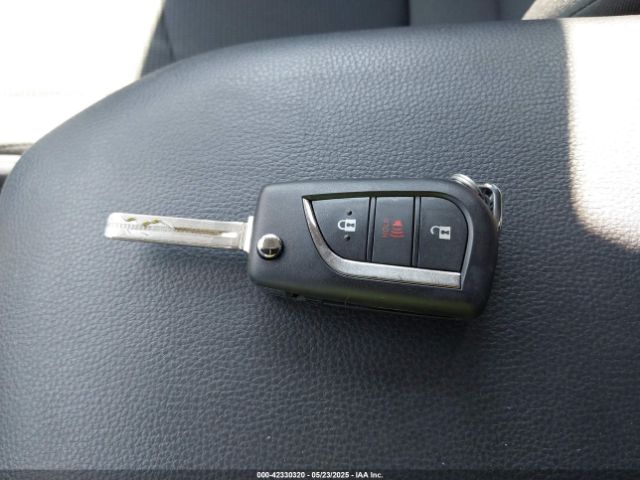 2T3H1RFV4SW380014 Toyota RAV4 LE