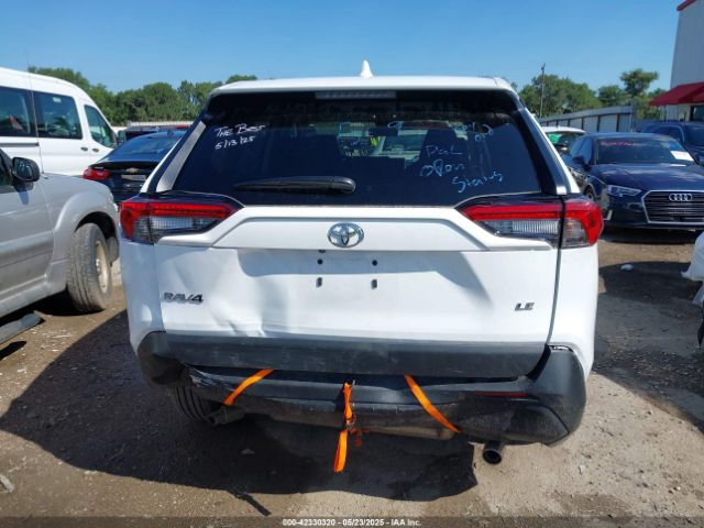 2T3H1RFV4SW380014 Toyota RAV4 LE