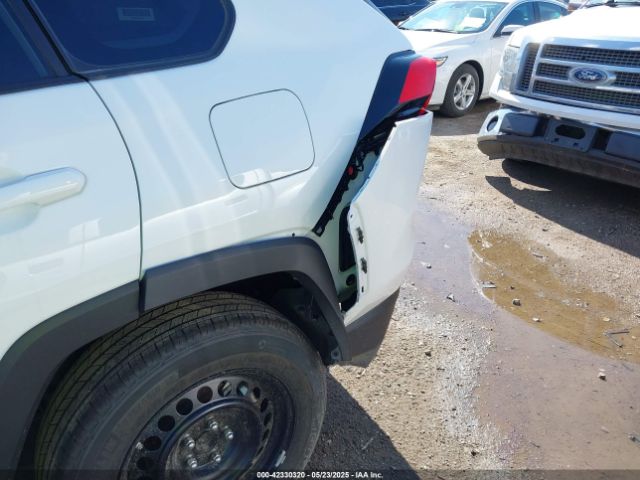 2T3H1RFV4SW380014 Toyota RAV4 LE