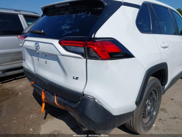 2T3H1RFV4SW380014 Toyota RAV4 LE