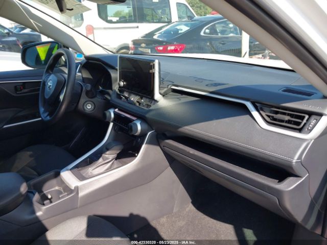 2T3H1RFV4SW380014 Toyota RAV4 LE