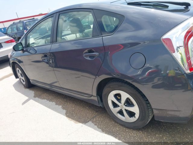 JTDKN3DU5E1739326 Toyota Prius Five/four/three/two