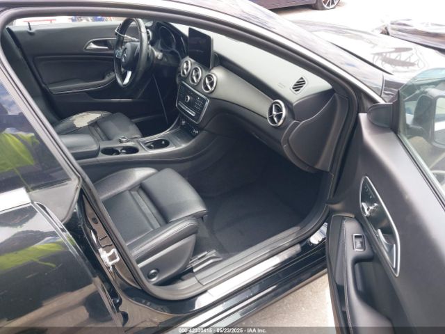 WDDSJ4GB1JN658280 Mercedes-Benz CLA 250 4MATIC