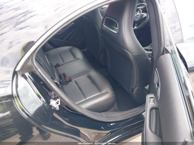 WDDSJ4GB1JN658280 Mercedes-Benz CLA 250 4MATIC