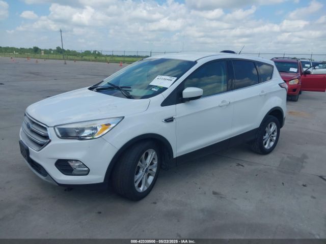 2017 FORD ESCAPE 1FMCU0GD1HUC49028 Photo 1