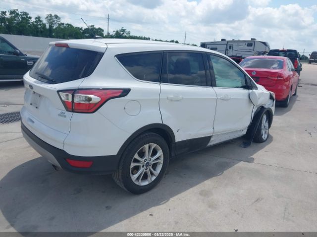 2017 FORD ESCAPE 1FMCU0GD1HUC49028 Photo 3