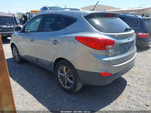 KM8JUCAG9FU089084 Hyundai TUCSON SE