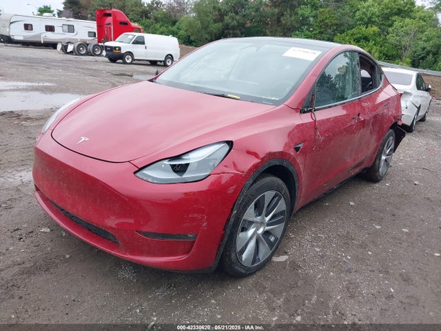2023 TESLA MODEL Y 7SAYGDEE2PF859115 Photo 1