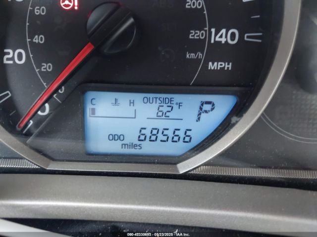 2T3BFREV1EW147043 Toyota RAV4 LE