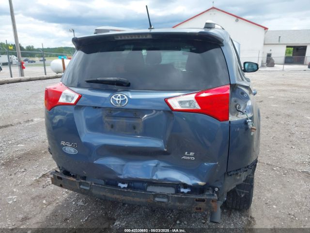2T3BFREV1EW147043 Toyota RAV4 LE