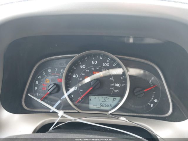 2T3BFREV1EW147043 Toyota RAV4 LE