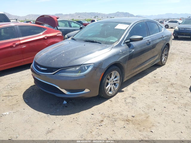 Chrysler 200 Limited 2015 1C3CCCAB6FN740223 Image 2