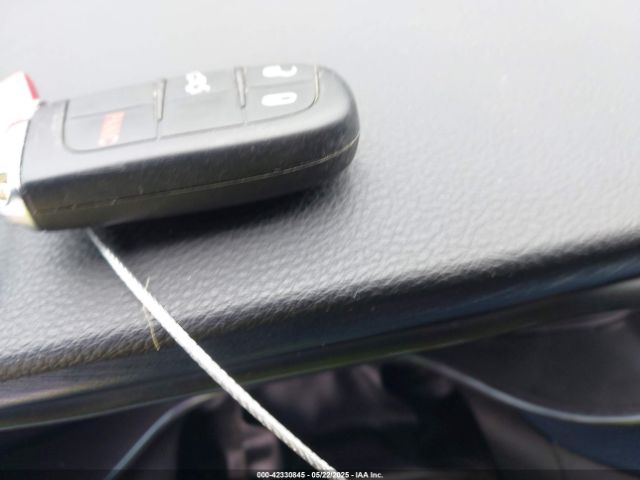 2016 CHRYSLER 200 1C3CCCBB2GN125376 Photo 10