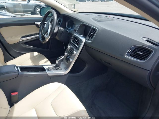 2017 VOLVO S60 INSCRIPTION LYV402TK5HB196218 Photo 4