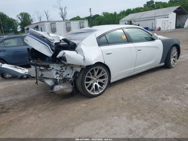 2019 DODGE CHARGER 2C3CDXBG5KH699021 Photo 3
