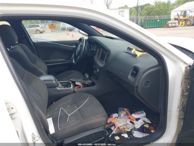 2019 DODGE CHARGER 2C3CDXBG5KH699021 Photo 4