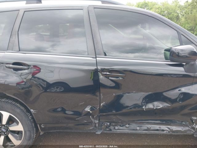 JF2SJAEC6HH543964 Subaru Forester 2.5i Premium