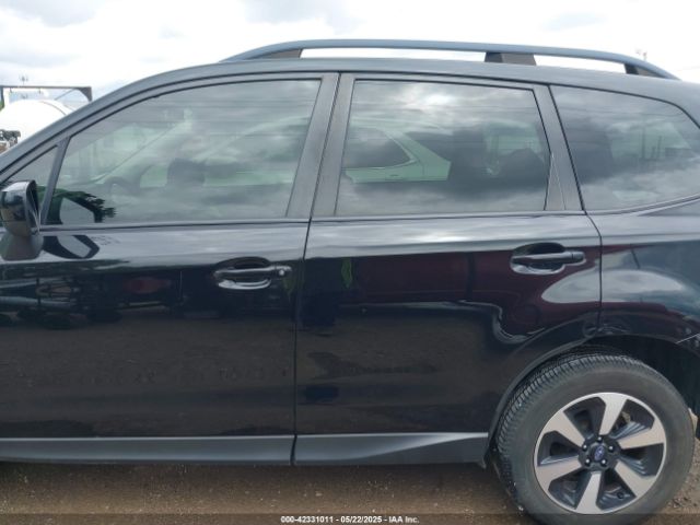 JF2SJAEC6HH543964 Subaru Forester 2.5i Premium