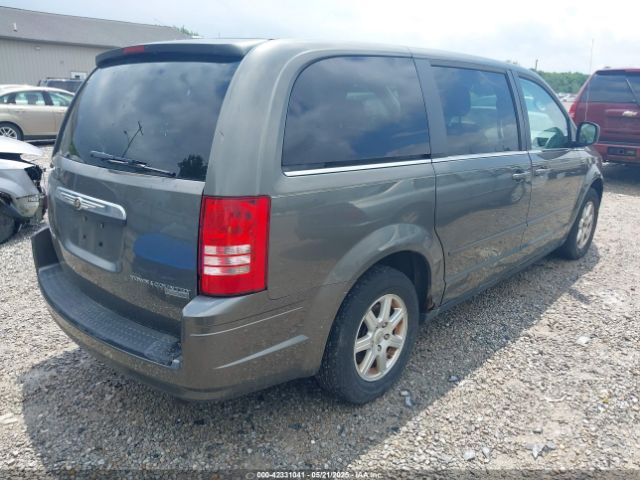 2010 CHRYSLER TOWN & COUNTRY 2A4RR2D14AR329894 Photo 3