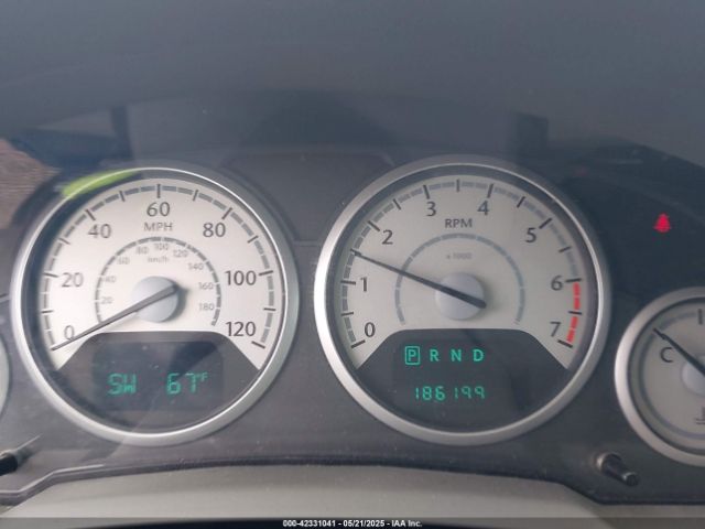 2010 CHRYSLER TOWN & COUNTRY 2A4RR2D14AR329894 Photo 6