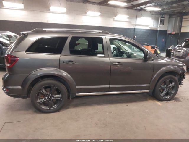 3C4PDDGG5KT759262 Dodge Journey Crossroad Awd