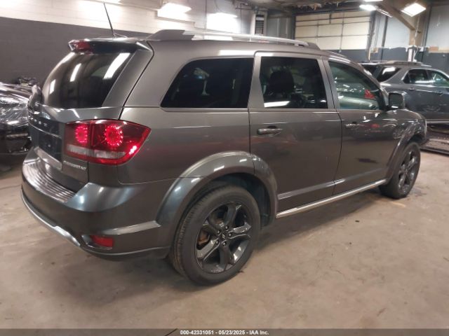 3C4PDDGG5KT759262 Dodge Journey Crossroad Awd