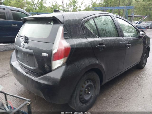 JTDKDTB30F1101631 Toyota Prius C Four/one/three/two