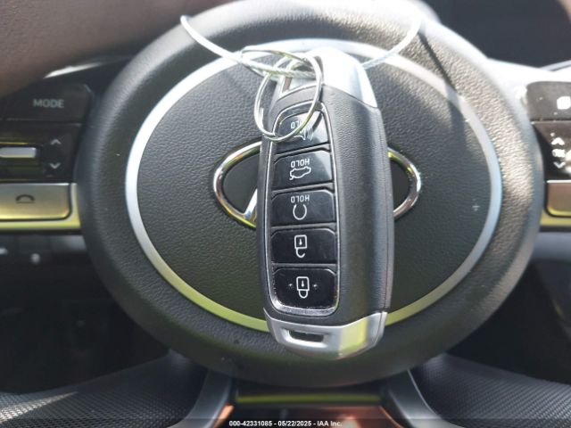 5NPLS4AG5PH088017 Hyundai ELANTRA SEL