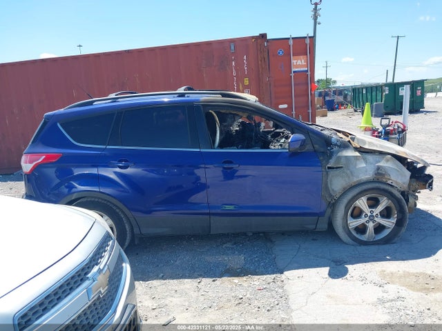 1FMCU0GX8FUA25603 Ford ESCAPE SE