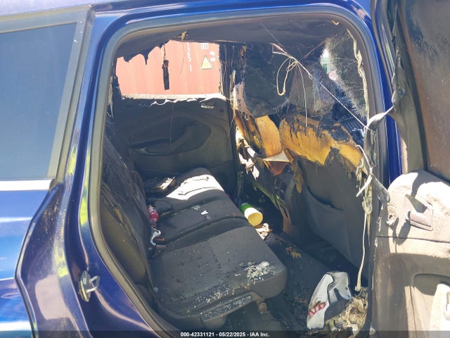 1FMCU0GX8FUA25603 Ford ESCAPE SE