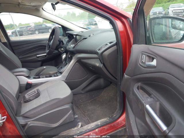 1FMCU9GX9EUB83211 Ford ESCAPE SE