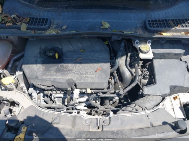 1FMCU9GD3HUC68443 Ford ESCAPE SE