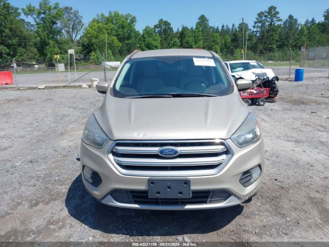 1FMCU9GD3HUC68443 Ford ESCAPE SE