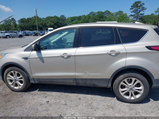 1FMCU9GD3HUC68443 Ford ESCAPE SE