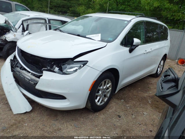 Chrysler Voyager 2021 2C4RC1DG5MR516345 Image 2