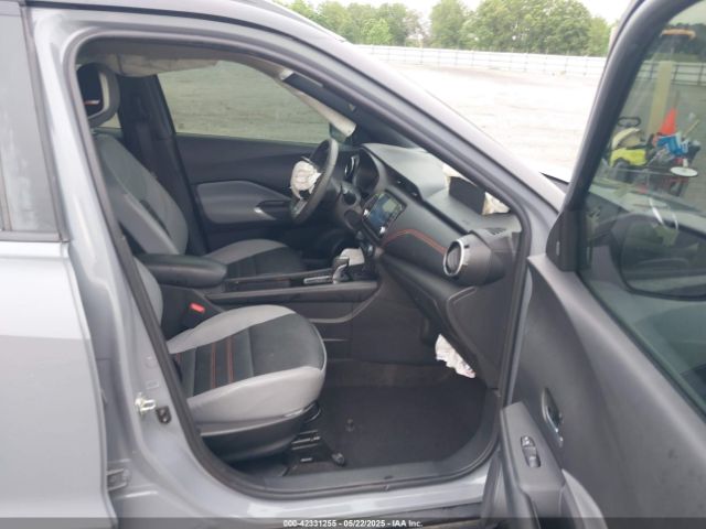 2022 NISSAN KICKS 3N1CP5DV5NL493750 Photo 4