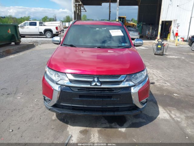 JA4AZ3A39JZ032862 Mitsubishi Outlander Le